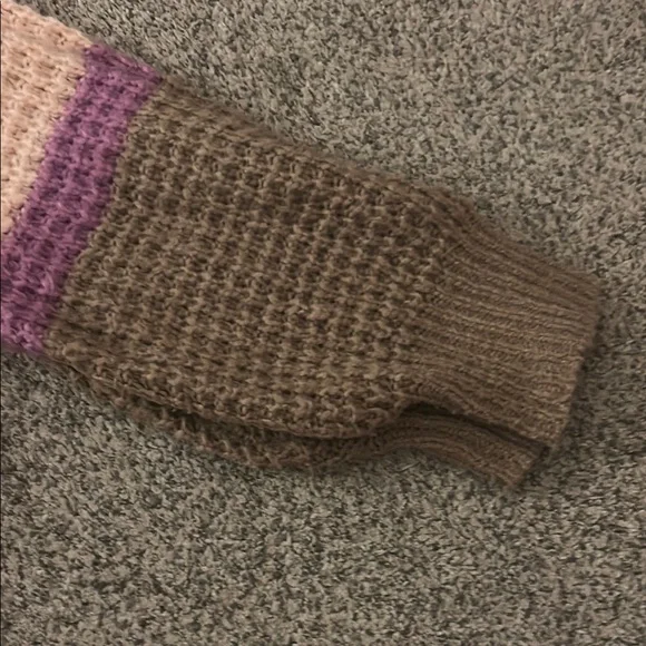 Target (universal threads) colorful striped sweater! - Picture 5 of 5